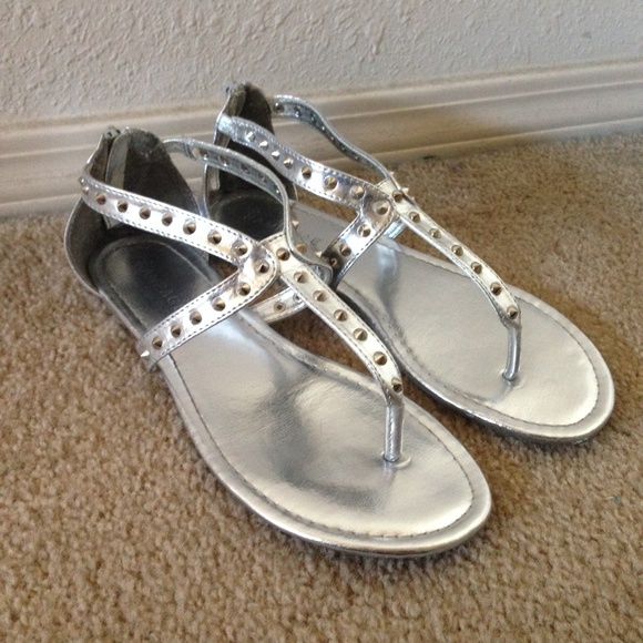 Silver strappy spike metallic gladiator sandals - Picture 4 of 4